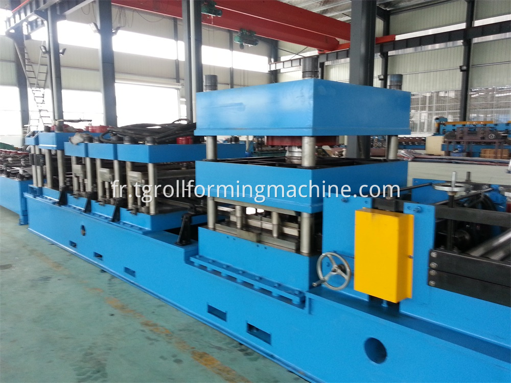 Two Waves Highway Guardrail Machine